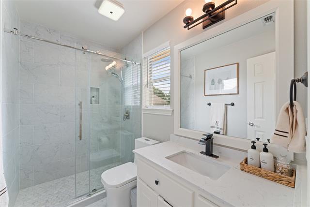 Building Photo - 3312 Westover Dr