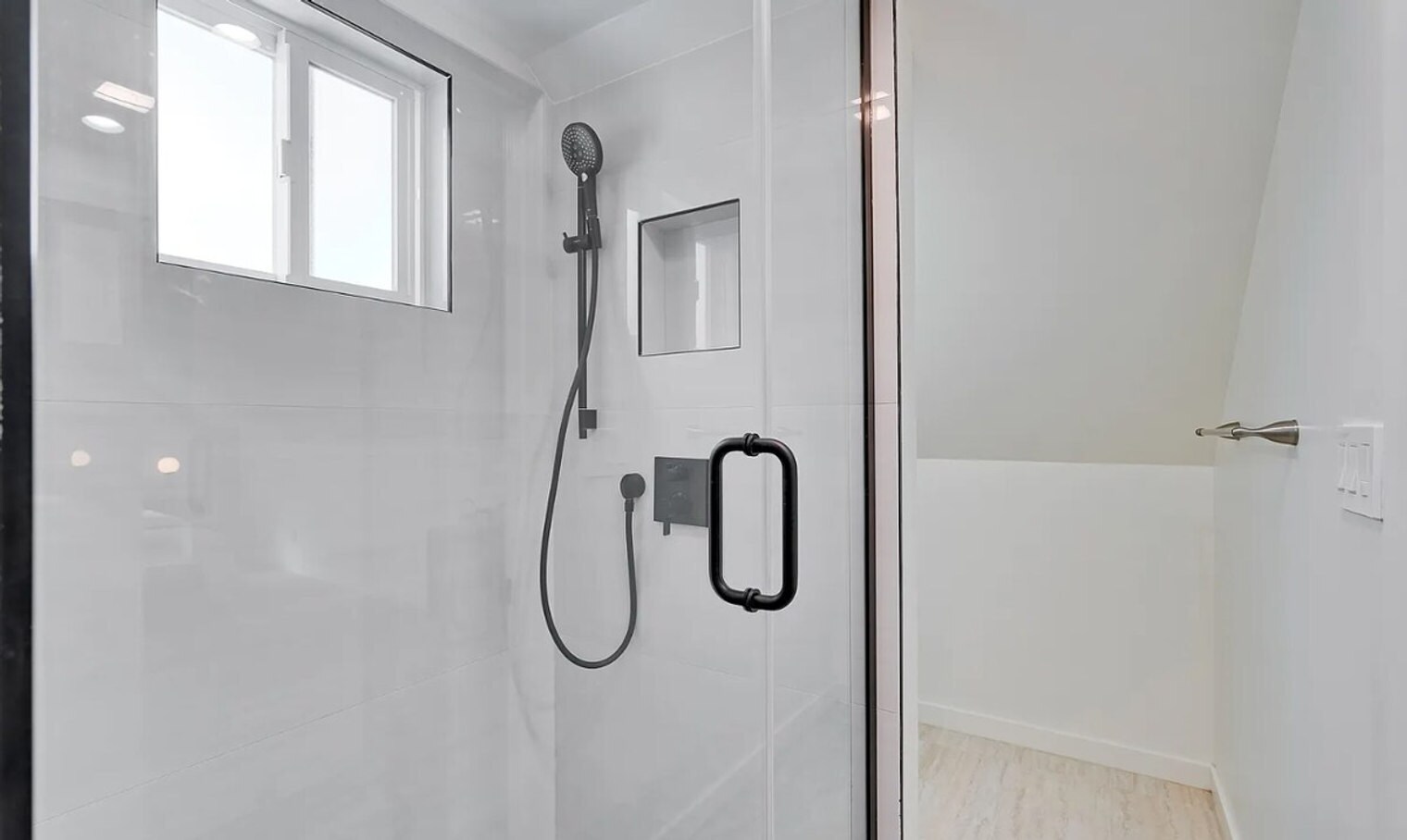 Building Photo - 331 San Antonio Ave