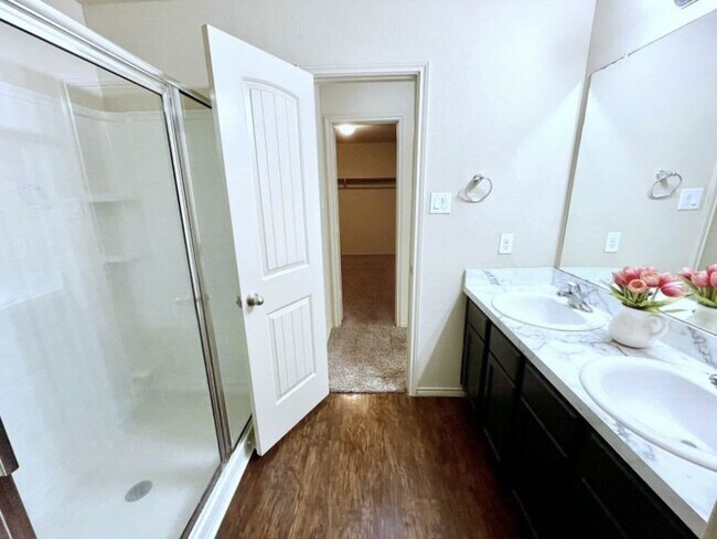 Building Photo - 20431 Sweet Louetta Ln