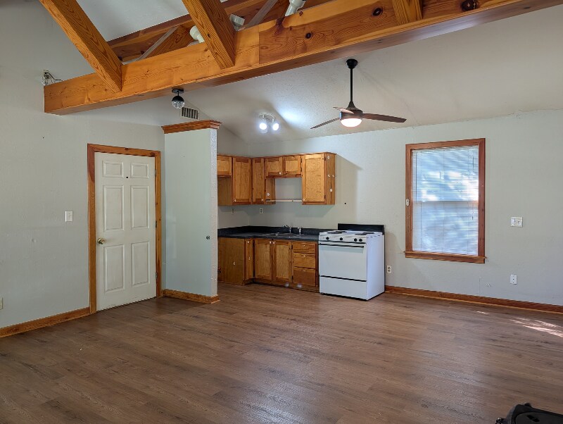 Building Photo - 10607 FM 2767