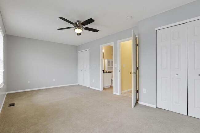 Building Photo - 243 Oxford Oak Dr