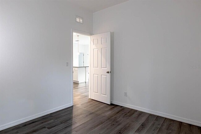 Building Photo - 1618 Wainwright St SE