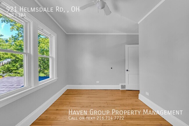 Building Photo - 921 Helmsdale Rd
