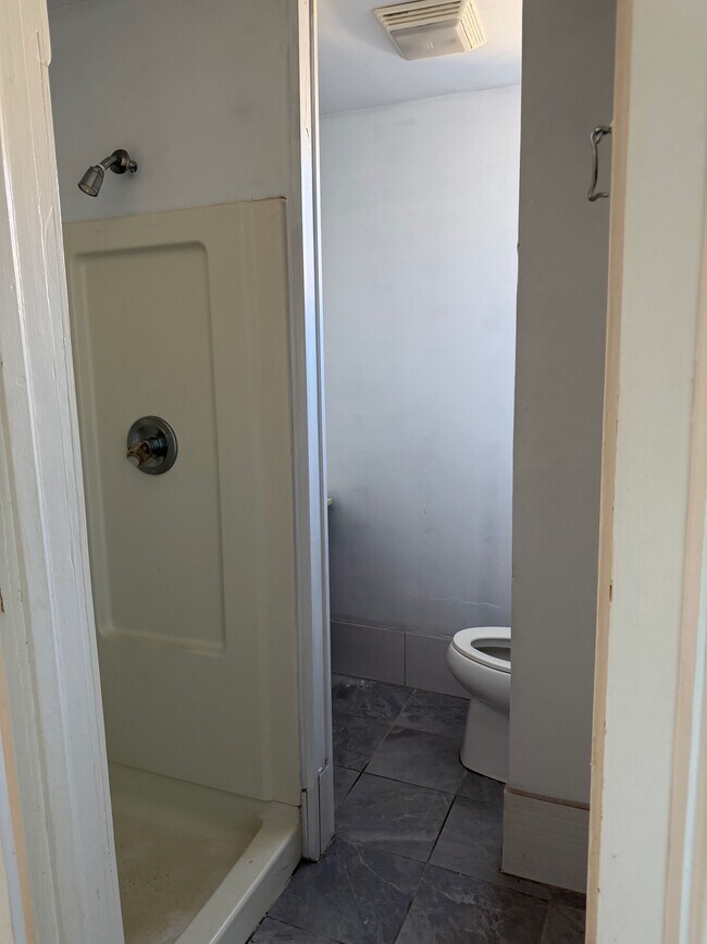 Building Photo - 107 S 5th Ave