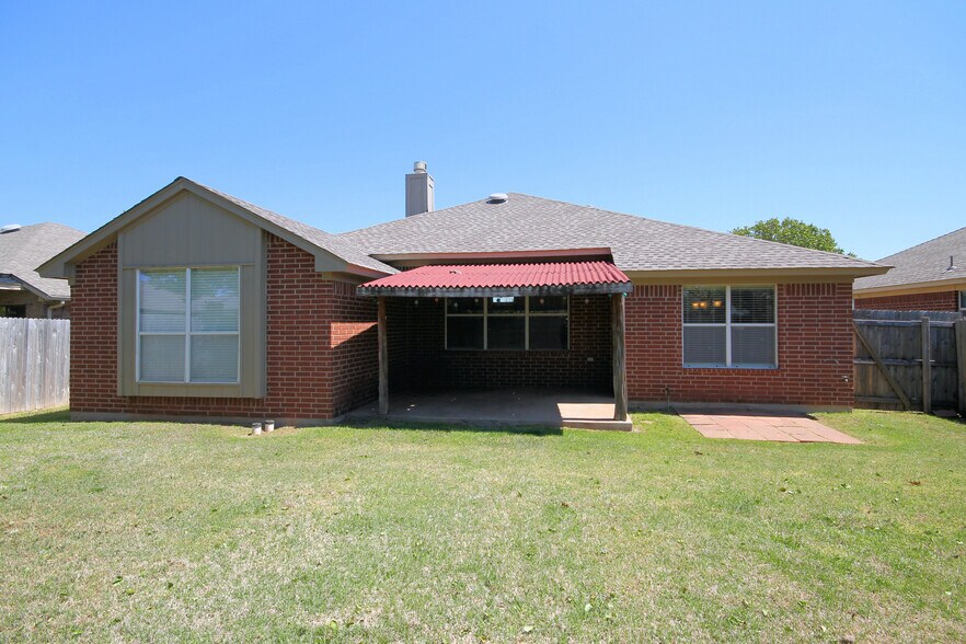 BACK - 16405 Osceola Trl