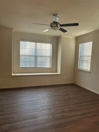 Building Photo - 6852 Pascal Way