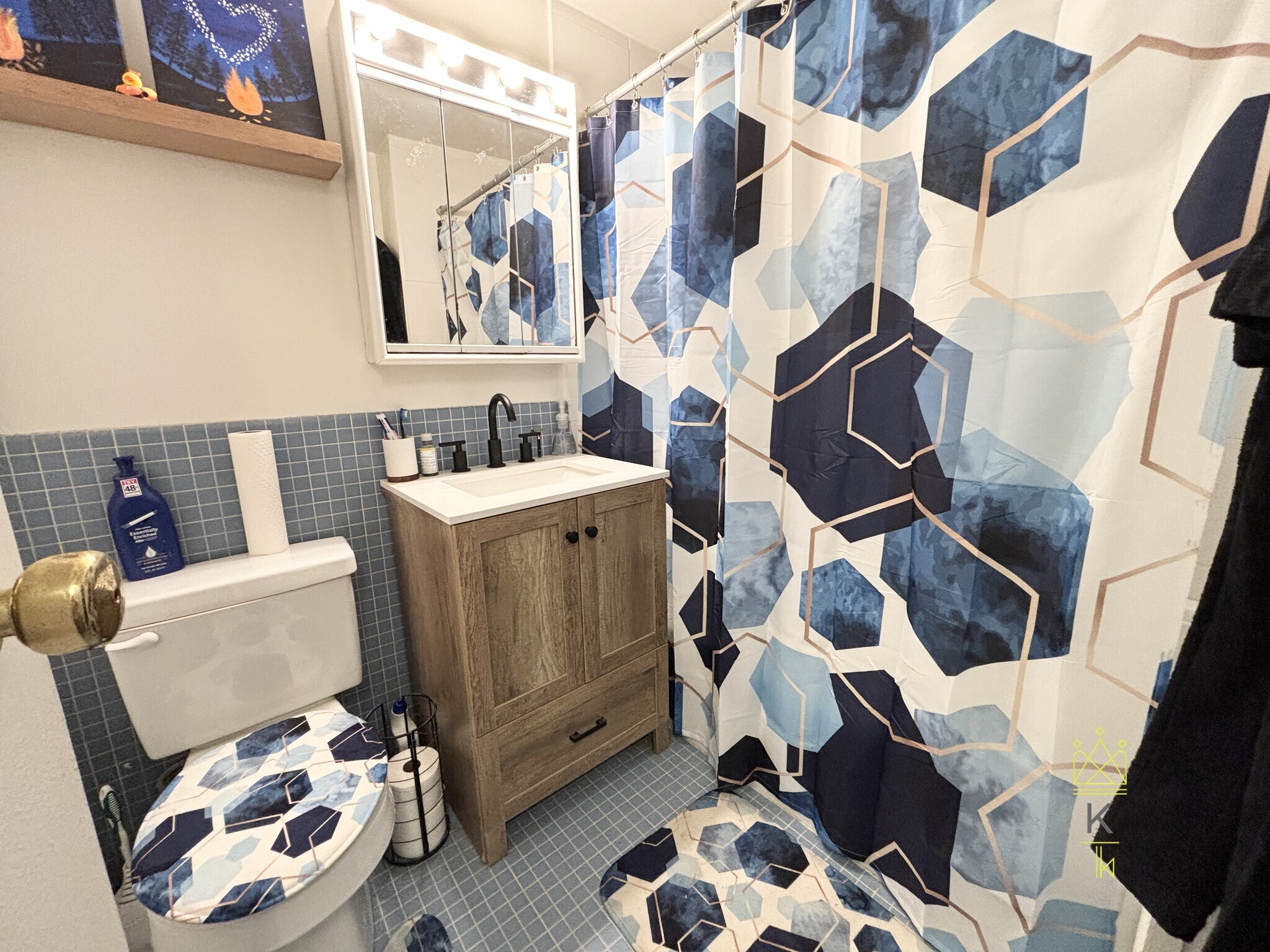 Building Photo - 19 Winchester St