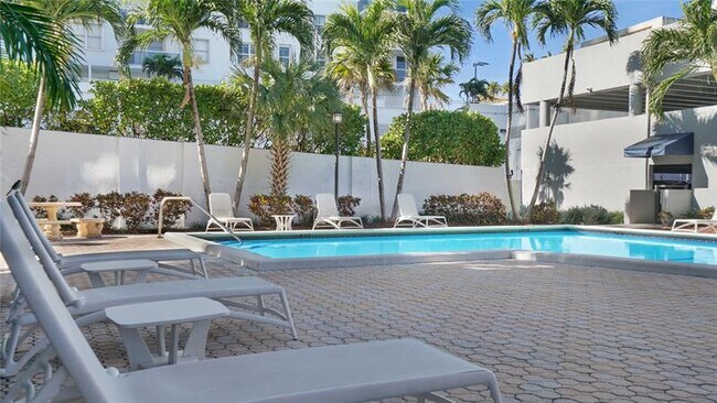 Building Photo - 3031 N Ocean Blvd