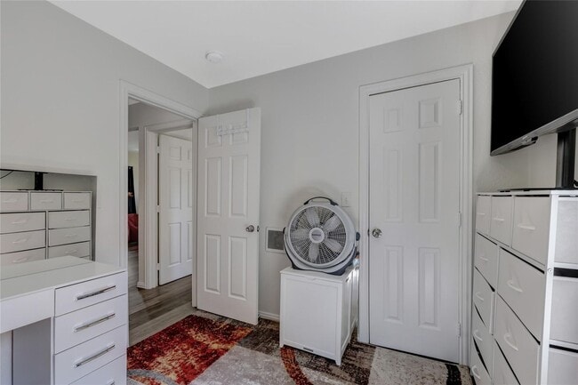 Building Photo - Adorable 2 bed, 1 bath house in Fort Worth