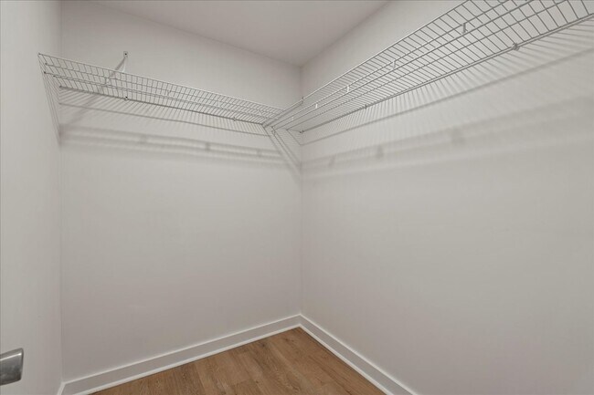 Building Photo - 4 Bedroom Coastal Cottage