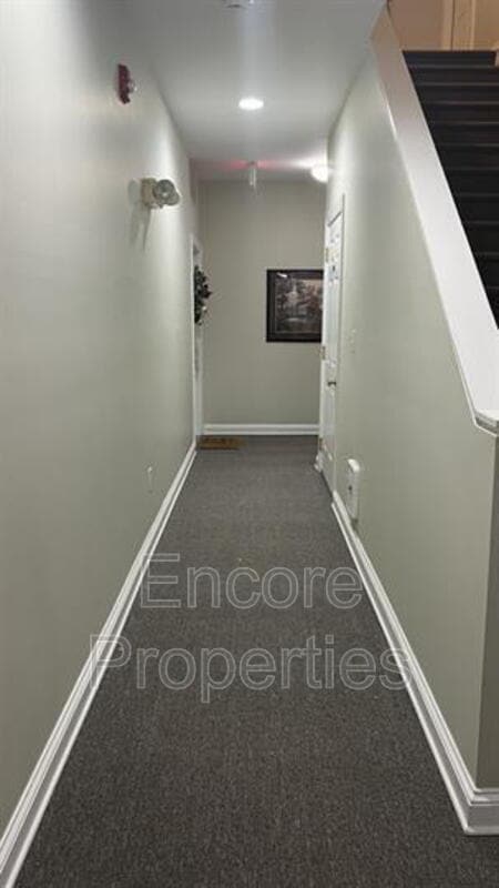 Building Photo - 800 W Savannah Rdg Rd