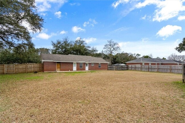 Building Photo - 7245 Pecan Terrace Dr