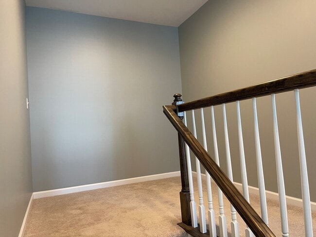 Building Photo - 410 Mayer Pl