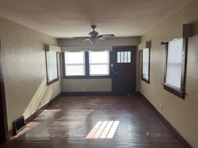 Building Photo - 1412 Alpha Ave