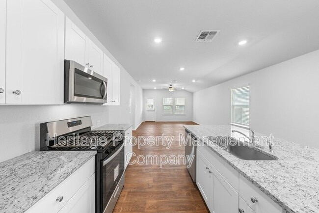 Building Photo - 4522 Meerkat Dr
