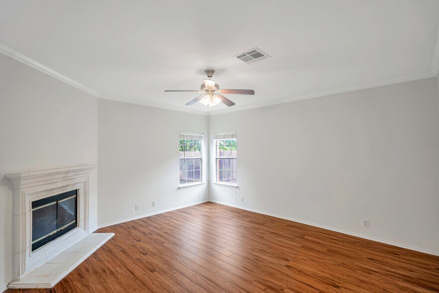 Building Photo - 1622 Abbey Ln