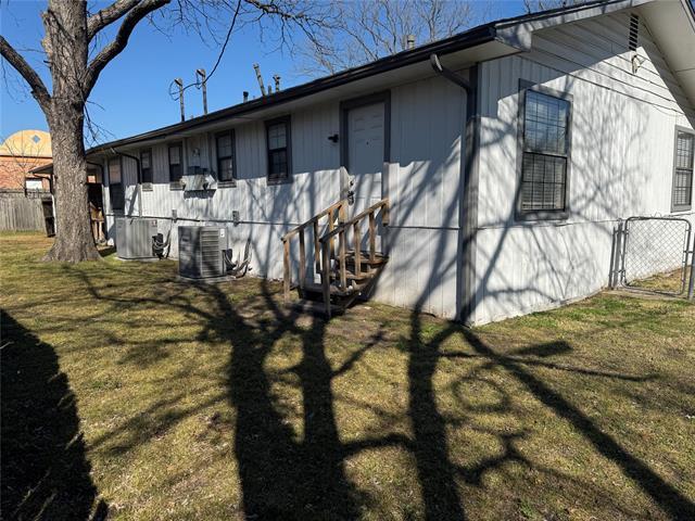 Building Photo - 208 S Dallas St