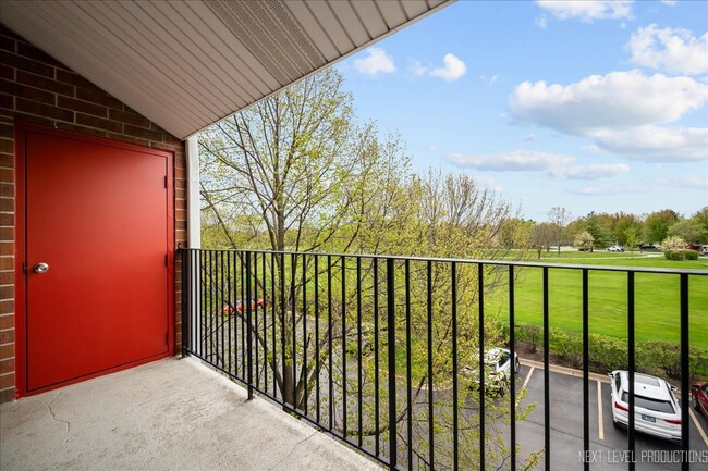 Building Photo - 187 Hunt Club Dr