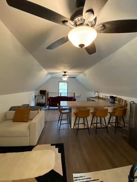 Apartment Overview - 420 Cardigan Cir SW