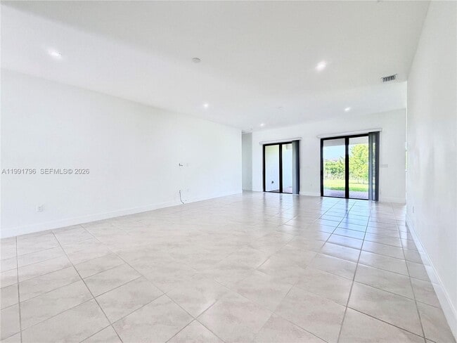 Building Photo - 5028 Gambero Wy