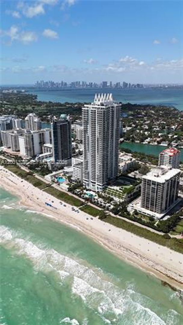 Building Photo - 6365 Collins Ave