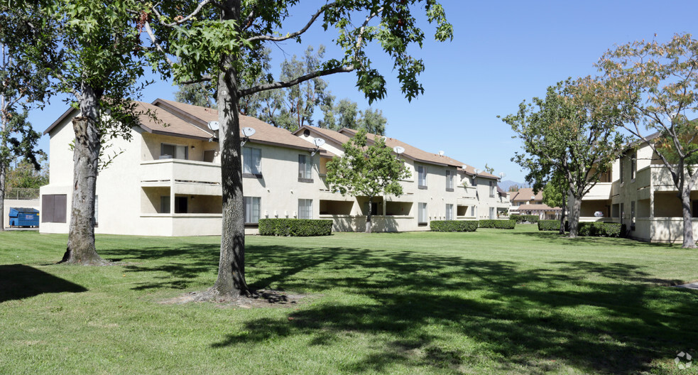 Primary Photo - Windcrest Apartments