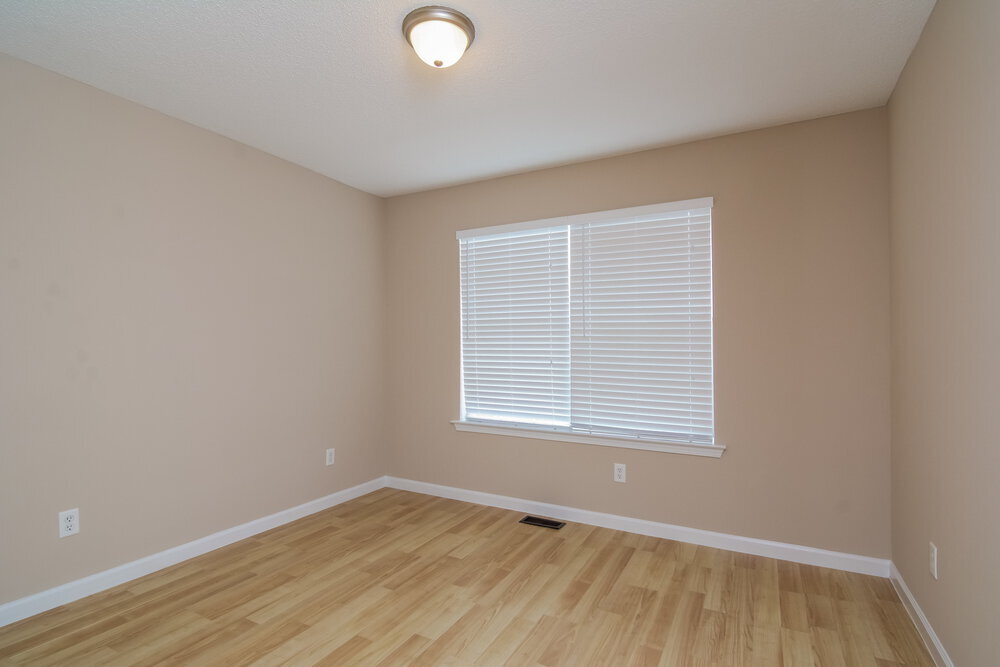 Building Photo - 40 Savoy Park Dr
