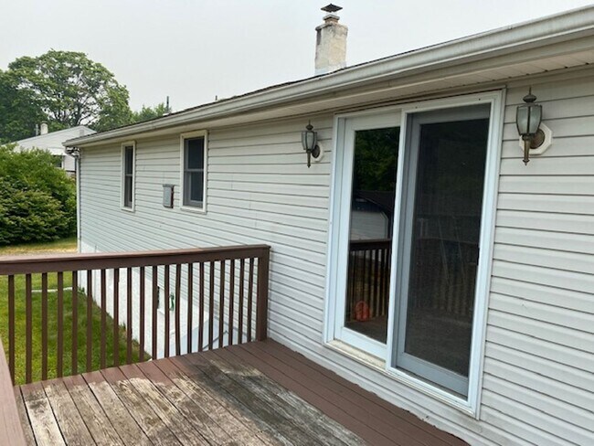 Building Photo - For Rent! Single Family Home in Owen J Roberts!