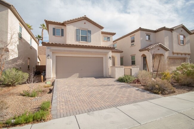 Primary Photo - GUARD GATED 3 BD 2.5 BTH HOME IN HENDERSON