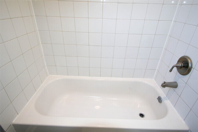 Building Photo - 4130 Galesburg St