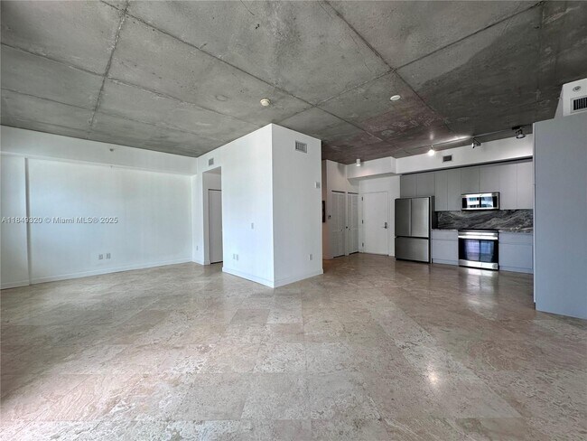 Building Photo - 2275 Biscayne Blvd Blvd