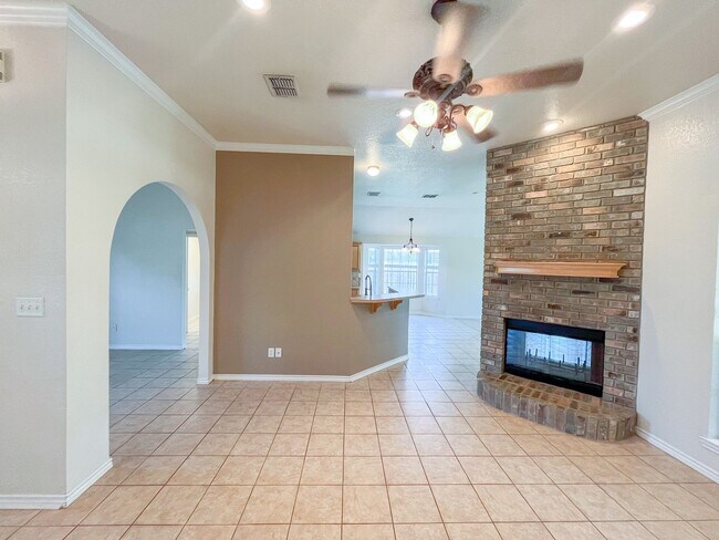 Building Photo - Available NOW!!!! This charming 1 story, 3...