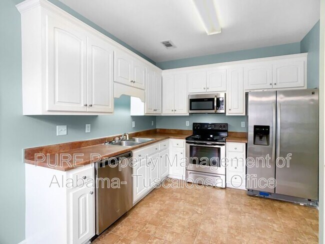 Building Photo - 6312 Covington Villas Dr