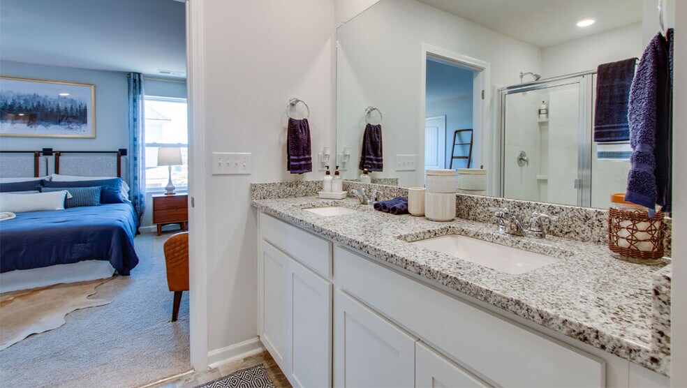 Master bath - 501 Clifford Hts