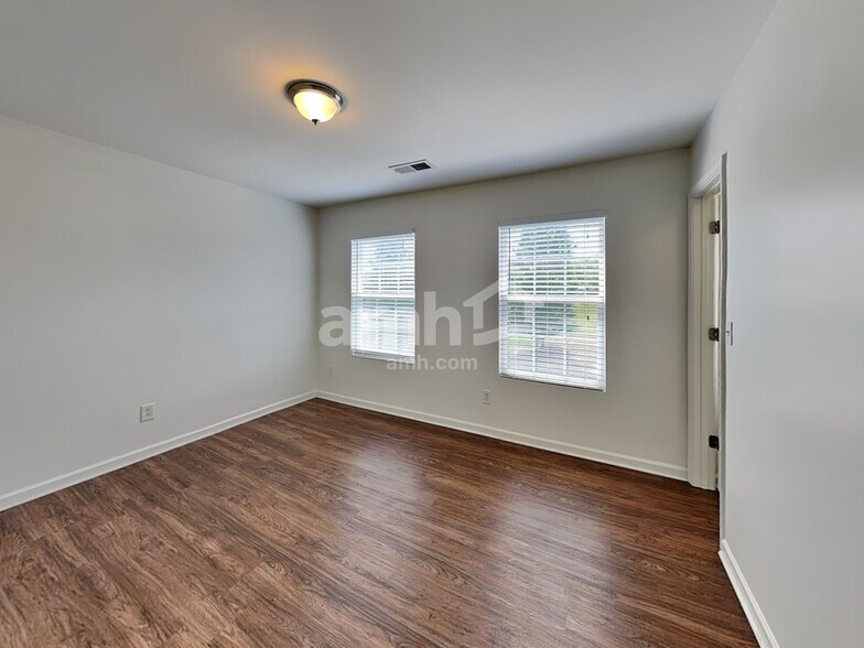 Building Photo - 16511 Falconry Way