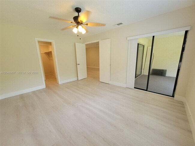 Building Photo - 6014 Indrio Rd
