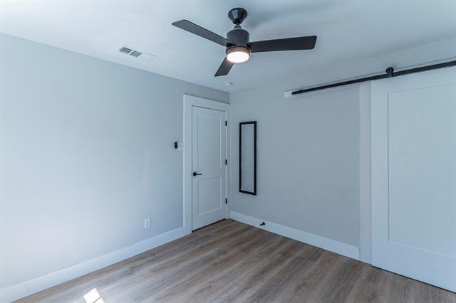 Building Photo - 922 S Waverly Dr