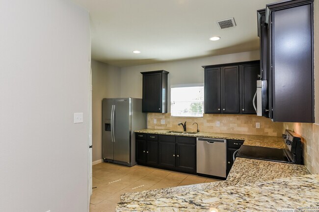 Building Photo - 12708 Shoreline Dr