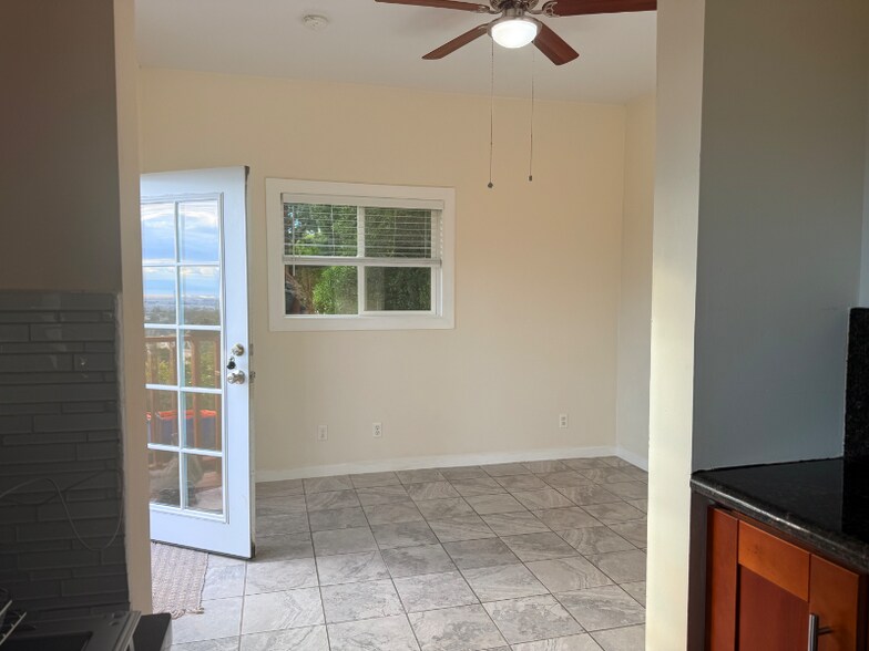 Building Photo - 4284 Maybelle Ave