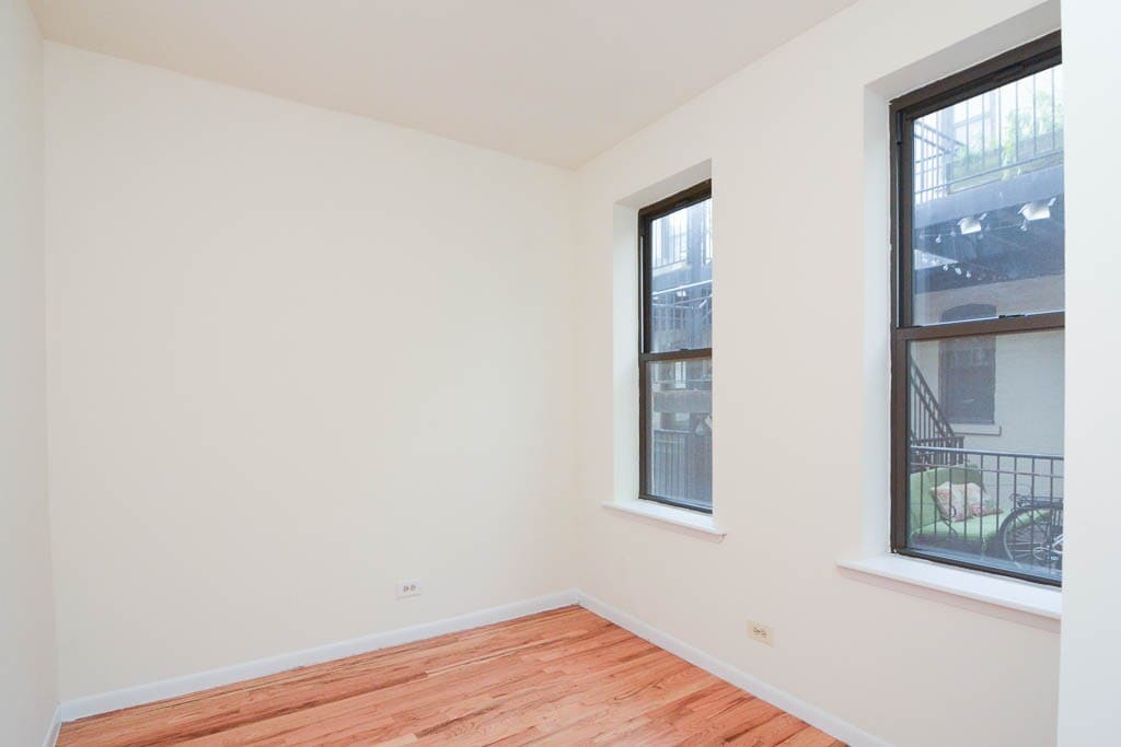 Building Photo - 2319 N Kedzie Blvd