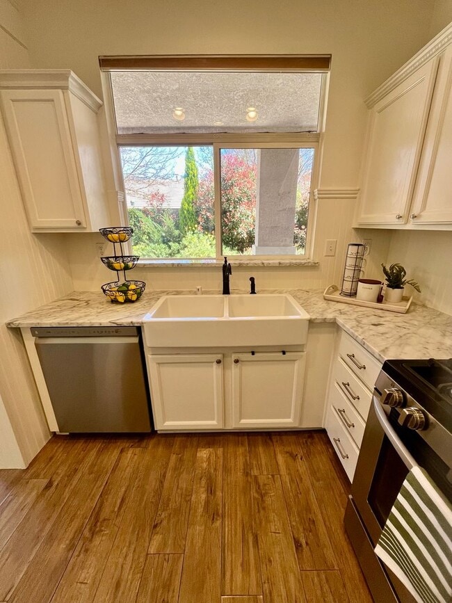 Building Photo - Two Bedroom Home for Rent in Sun City Roseville