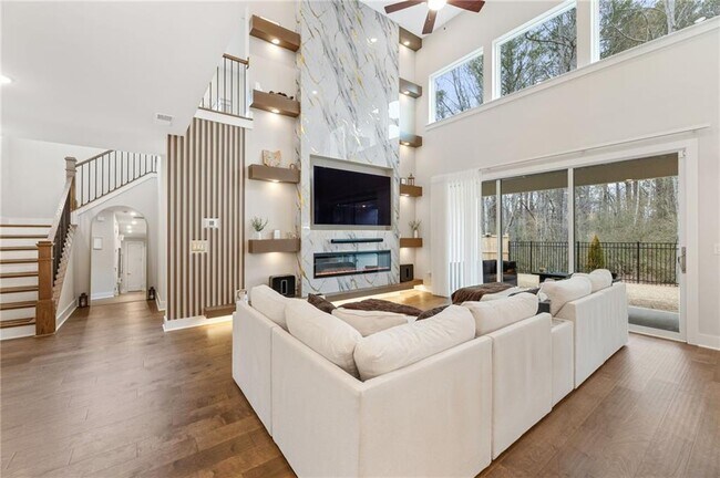 Building Photo - 4815 Briscoe Dr