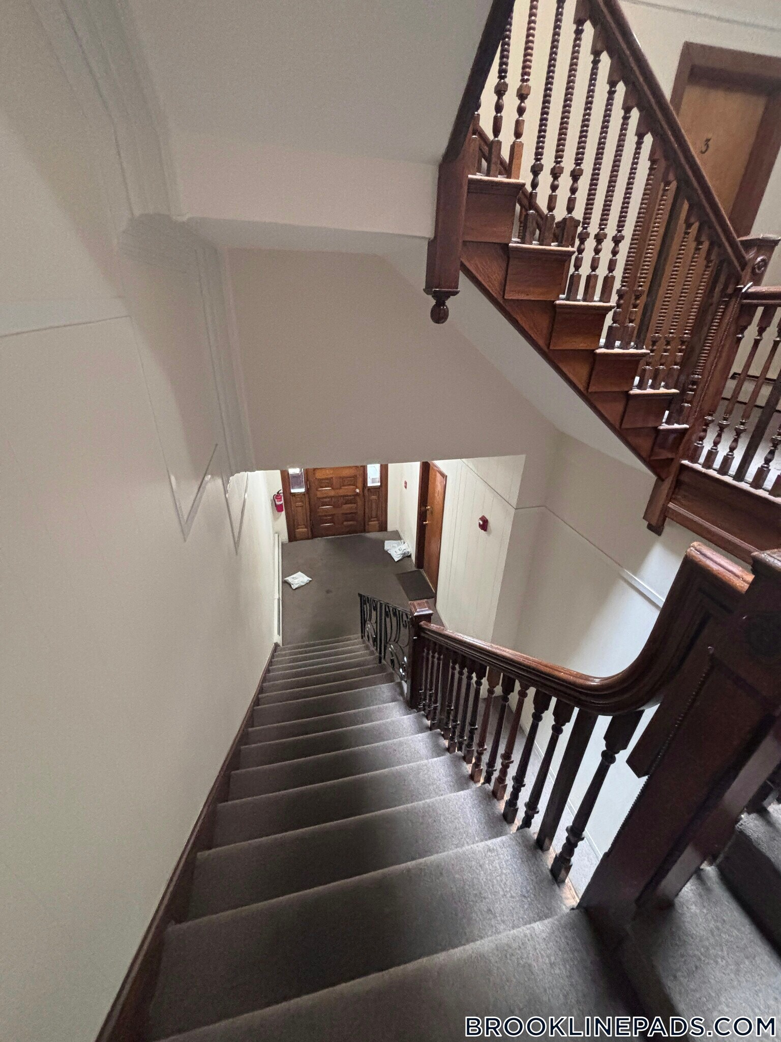 Building Photo - 1063 Beacon St