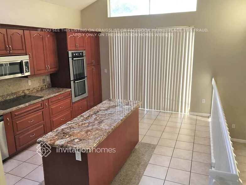 Building Photo - 15933 NW 16th Ct