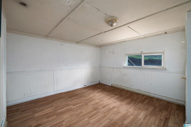 Building Photo - 1216 Waverly St