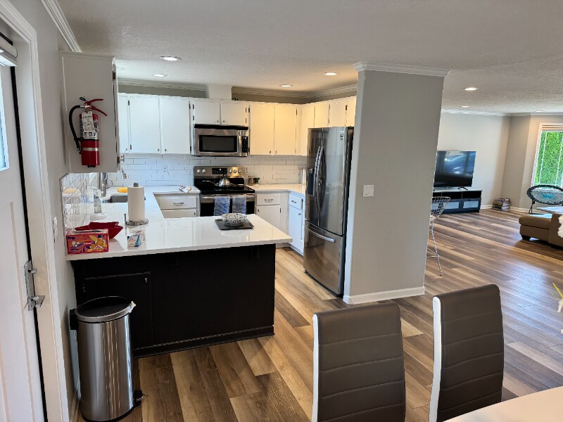 Building Photo - 6246 SE Wicker Ct