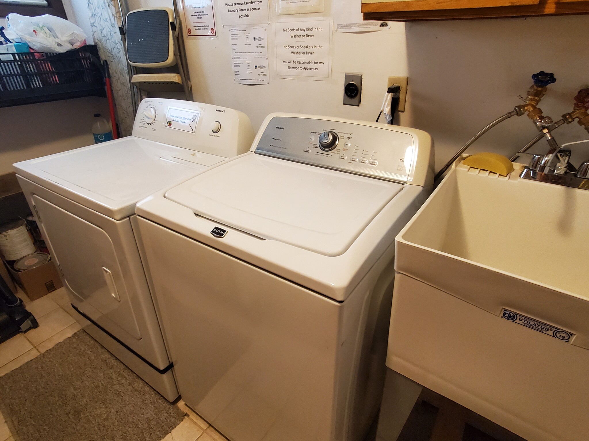 Laundry room - 19 Overbrook Dr