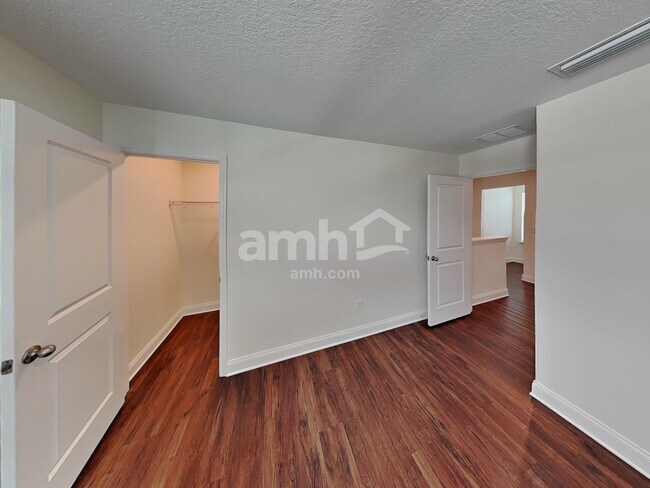 Building Photo - 2563 Sunrise Lndg Lp