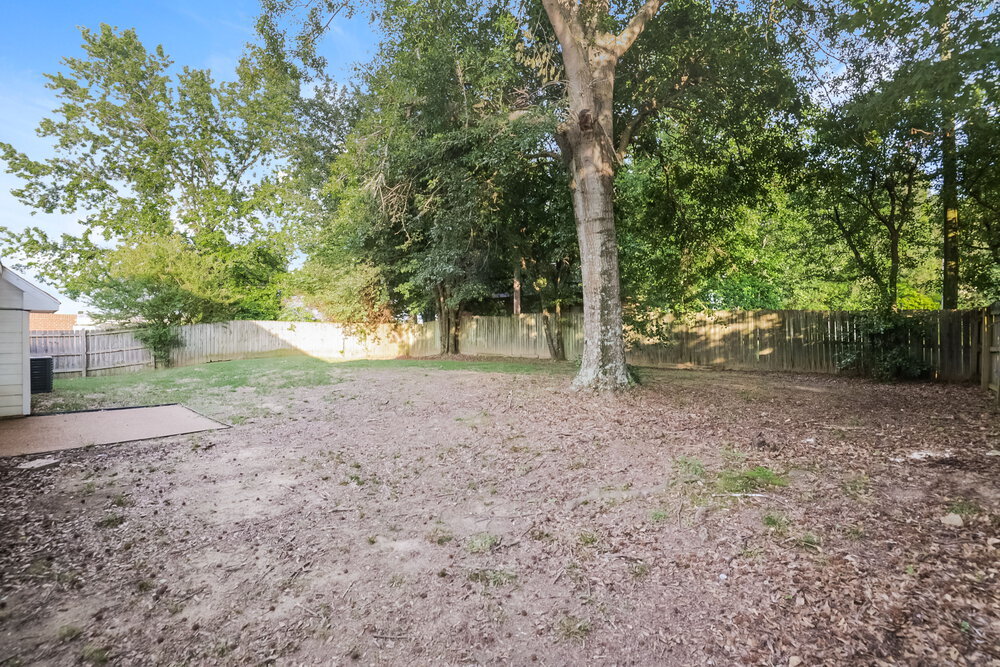 Building Photo - 5792 Reed Bend Cove