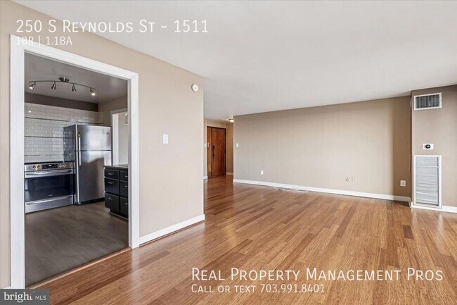 Building Photo - 250 S Reynolds St